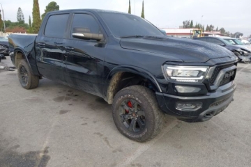 5.7 HEMI 399 KM, 4x4, REBEL, drobna szkoda, samochód z Kalifornii!