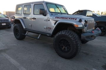 2.0 turbo  benzyna 270KM 4X4 wersja  Rubicon mała szkoda niska akcyza