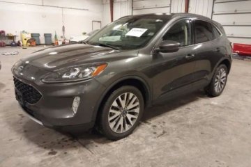 2.0 250KM 4X4 wersja TITANIUM, od firmy ubezpieczeniowej