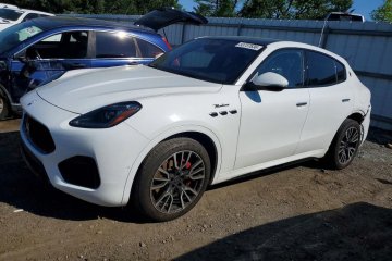 2.0 330 KM, 4x4, wersja Modena, niski przebieg, import USA!
