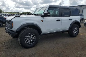 2.7 V6 335 KM, Badlands, 4x4, małe uszkodzenia, znikomy przebieg!