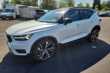 2.0 benzyna 250KM 4X4 wersja R-Design z ubezpieczalni!!!