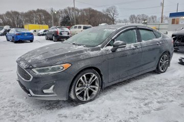 2.0 242 KM, 4x4, Titanium, niewystrzelone poduszki, import USA!