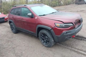 3.2 V6 benzyna 271KM 4X4 wersja TRAILHAWK, od ubepieczyciela