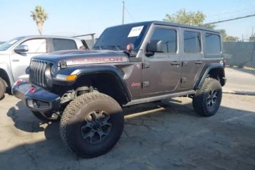 3.6 V6 benzyna 285KM wersja Rubicon , mała szkoda