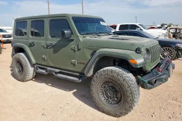 2.0 turbo  benzyna 270KM 4X4 wersja RUBICON mała szkoda
