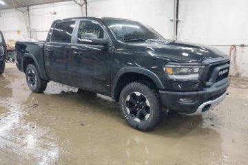 5.7 395KM 4x4 Piękny Rebel