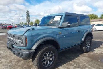 2.7 V6 335 KM, 4x4, Badlands, krótki, hardtop, od ubezpieczalni!